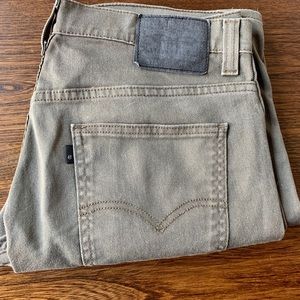 Levis jeans